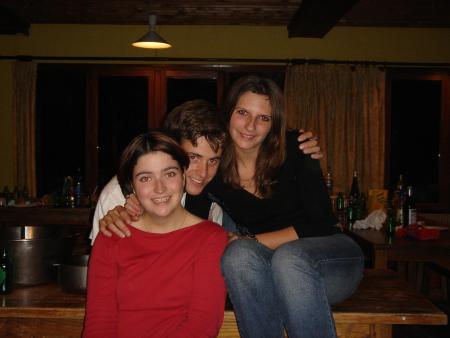 Sophie et Morgeune et le père Charli