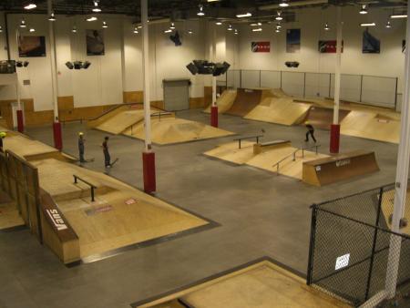 Une partie du mega skatepark dans un mole à Orlando